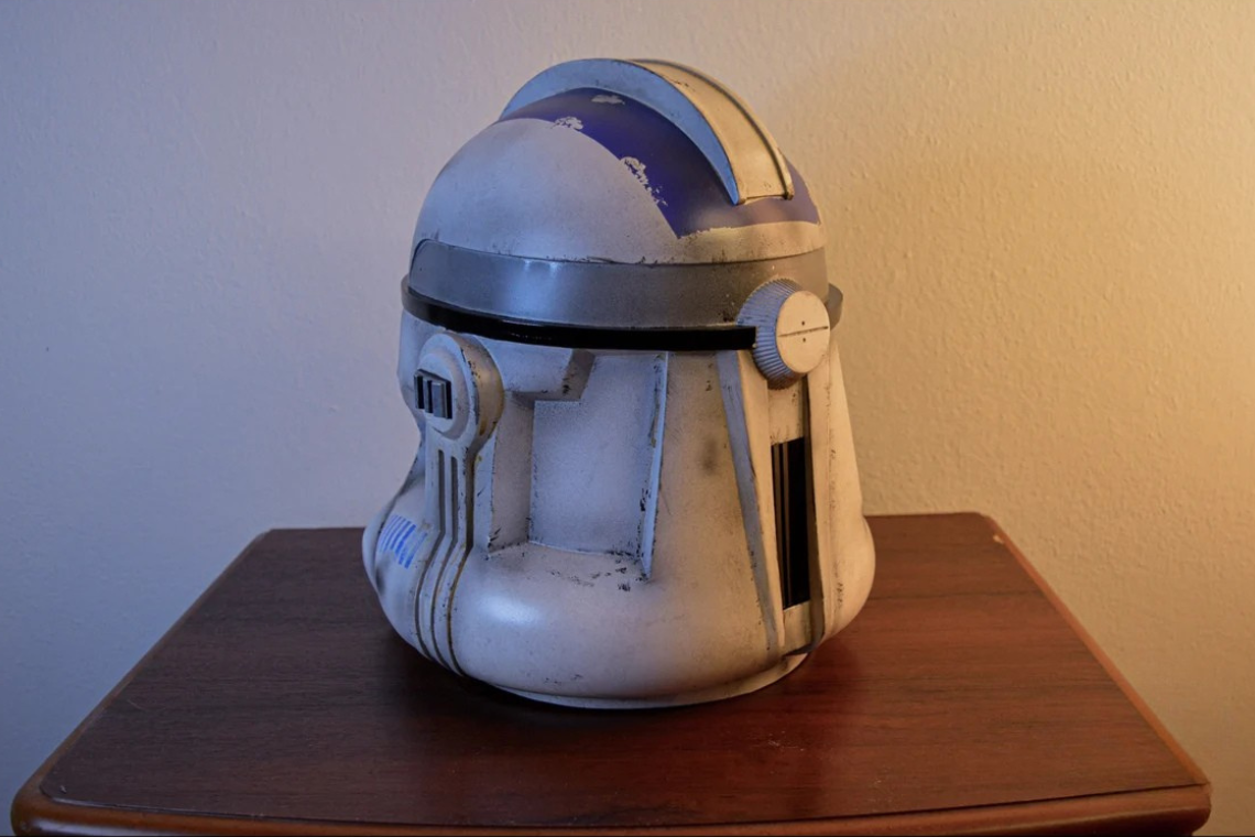 Clone 2 - Cracked Helmet